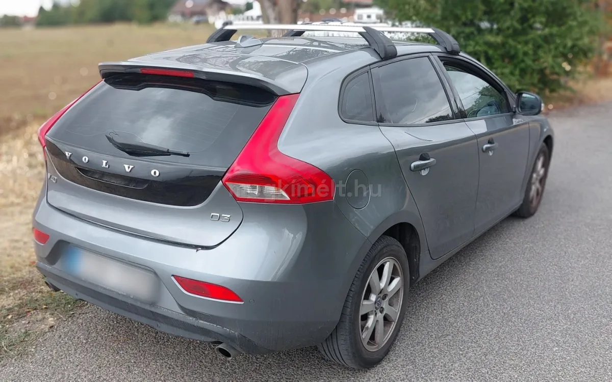 Volvo V40 2015