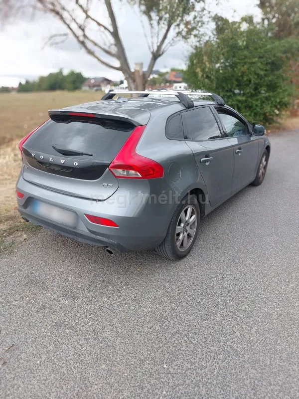 Volvo V40 2015