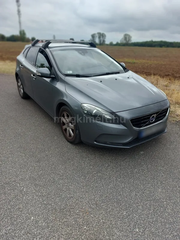 Volvo V40 2015