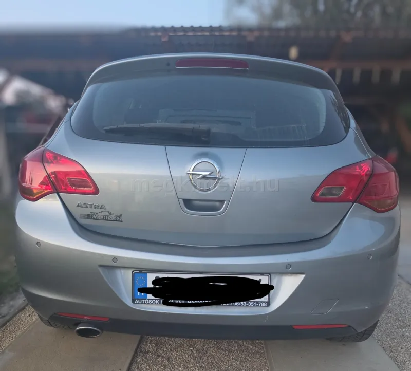 Opel Astra 2010