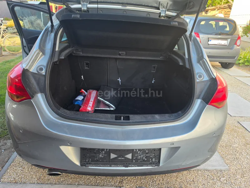 Opel Astra 2010