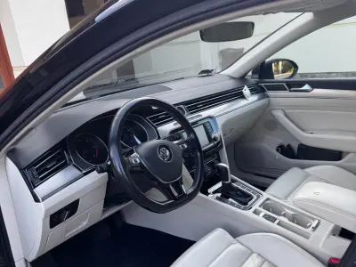 Volkswagen Passat 2016 (miniatűr)