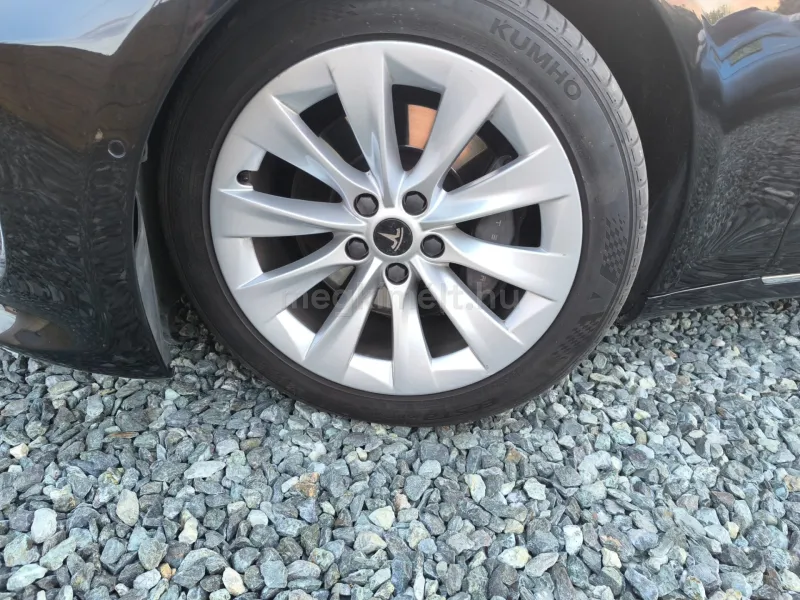 Tesla Model S 2017