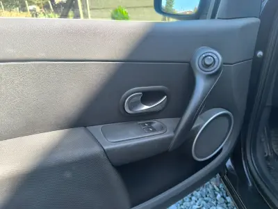 Renault Clio 2006 (miniatűr)