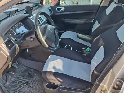 Peugeot 307 2004 (miniatűr)