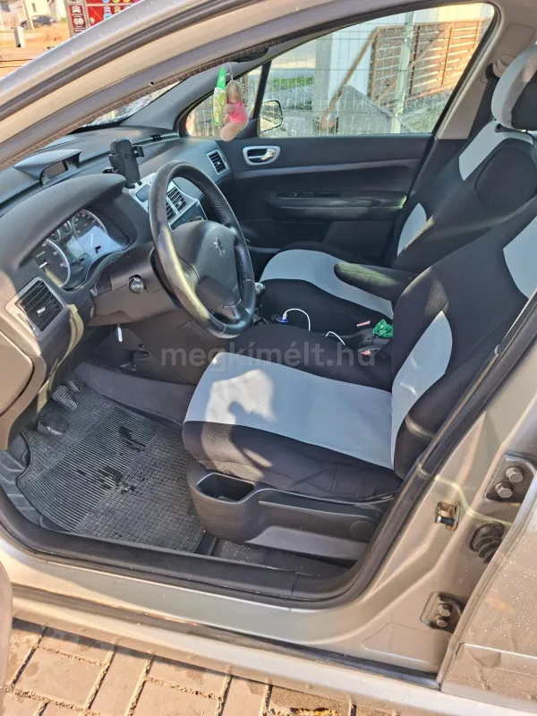 Peugeot 307 2004