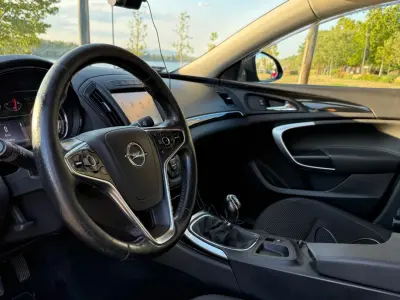 Opel Insignia 2015 (miniatűr)