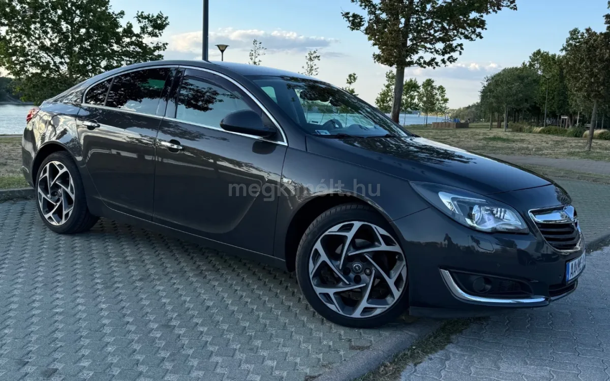 Opel Insignia 2015