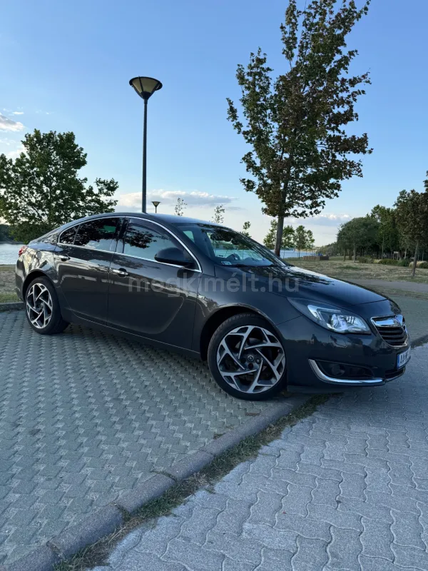 Opel Insignia 2015