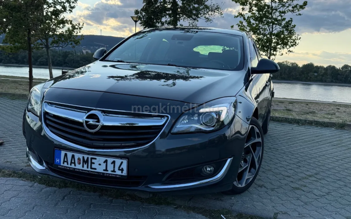 Opel Insignia 2015