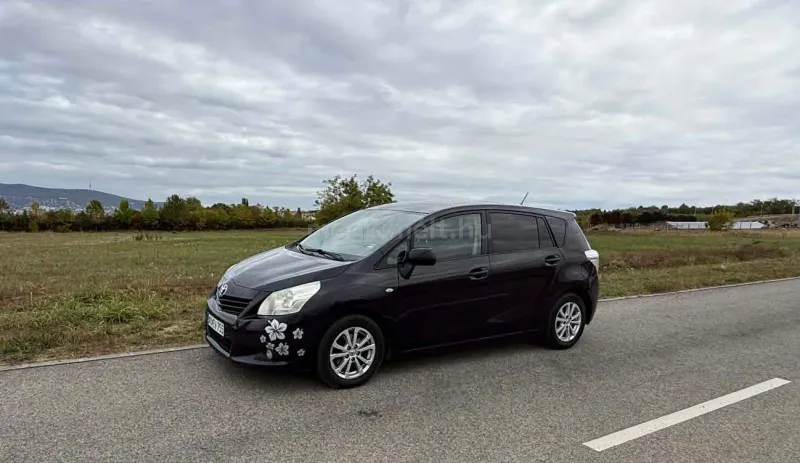 Toyota Verso 2011