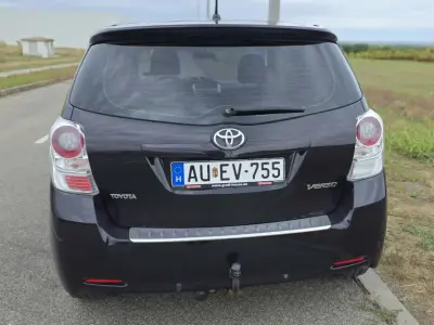 Toyota Verso 2011 (miniatűr)