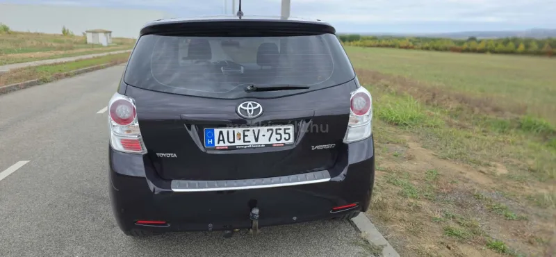 Toyota Verso 2011