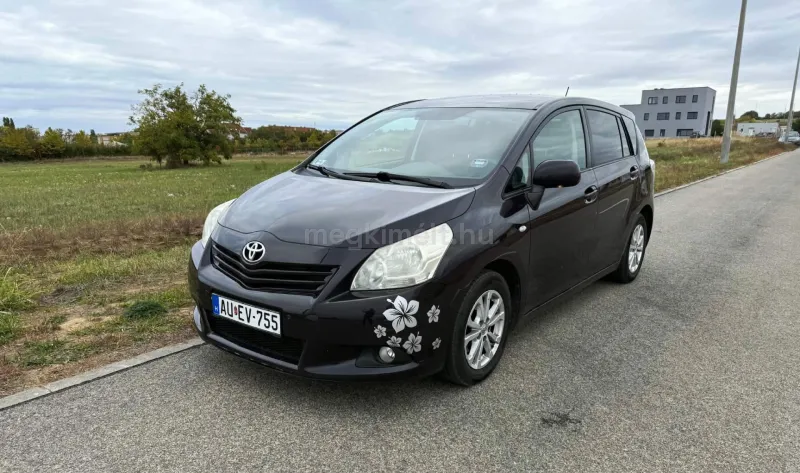 Toyota Verso 2011