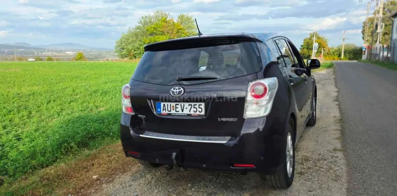 Toyota Verso 2011