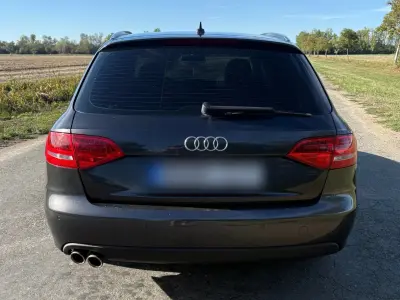 Audi A4 2009 (miniatűr)