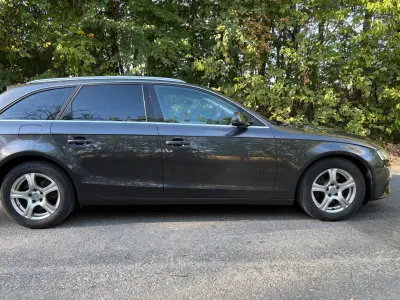 Audi A4 2009 (miniatűr)