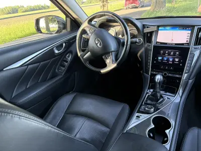 Infiniti Q50 2017 (miniatűr)
