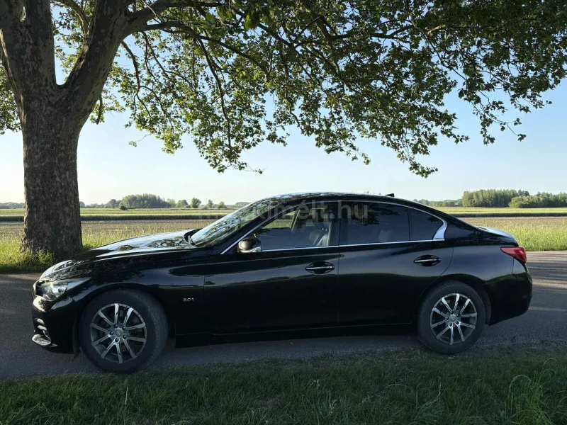 Infiniti Q50 2017