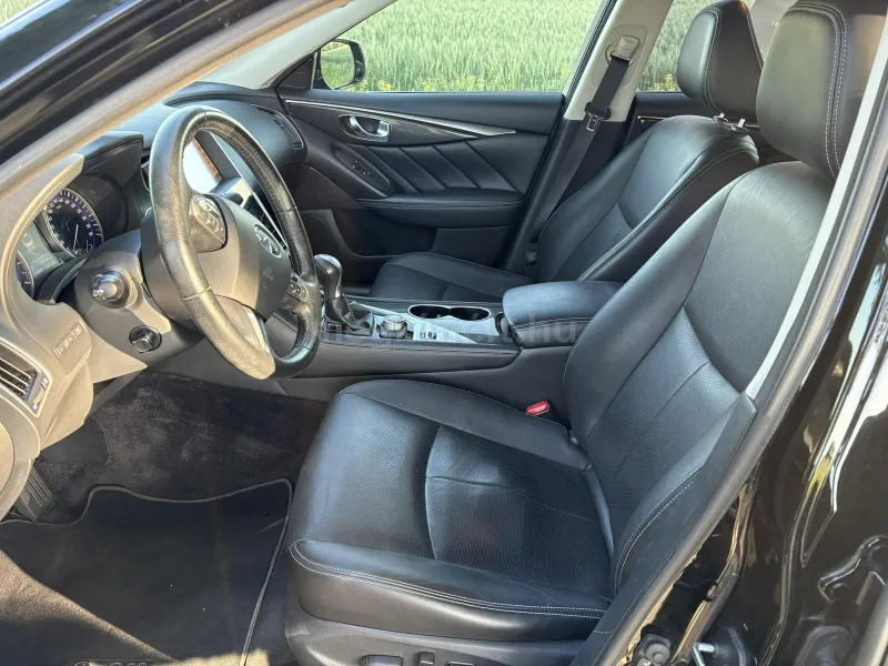 Infiniti Q50 2017