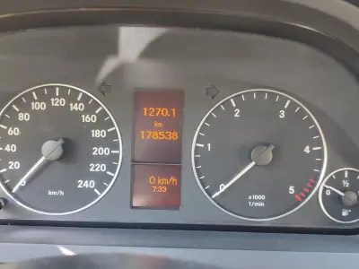 Mercedes-Benz A 180 2010 (miniatűr)