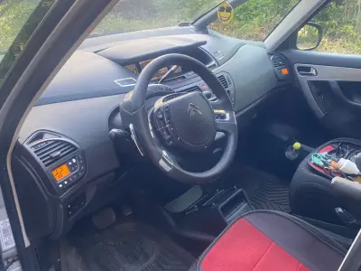 Citroën C4 Picasso 2011 (miniatűr)