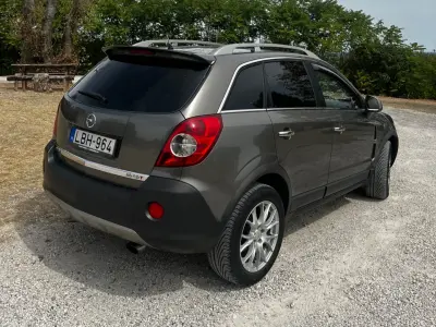 Opel Antara 2008 (miniatűr)