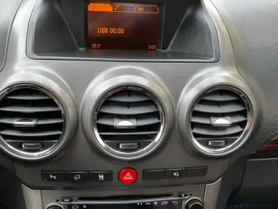 Opel Antara 2008 (miniatűr)