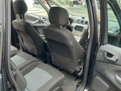 Ford S-Max 2010 (miniatűr)