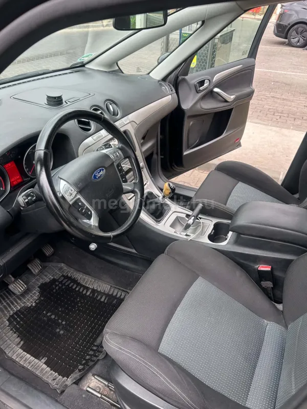 Ford S-Max 2010