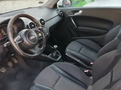 Audi A1 2011 (miniatűr)
