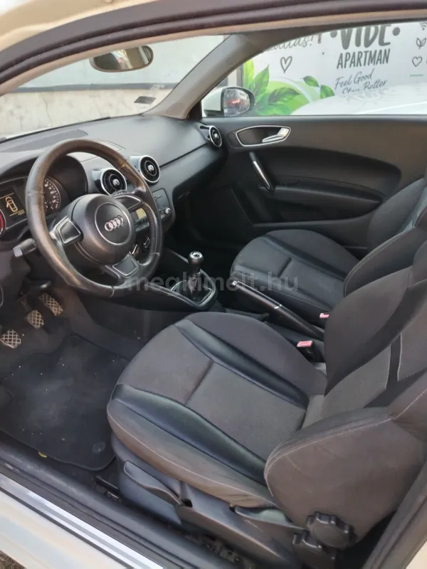 Audi A1 2011