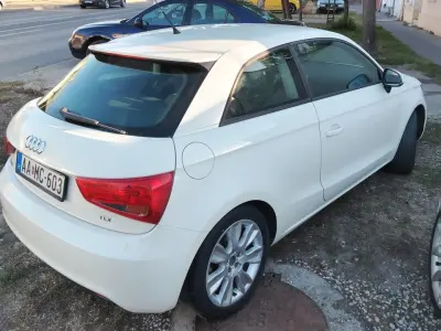 Audi A1 2011 (miniatűr)