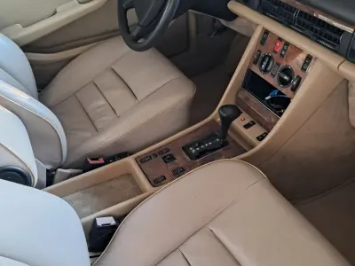 Mercedes-Benz S 500 1986 (miniatűr)