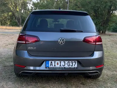 Volkswagen Golf 2018 (miniatűr)