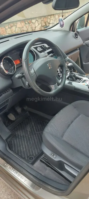 Peugeot 3008 2012