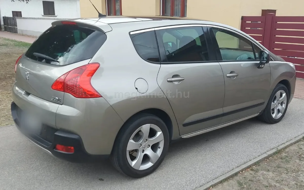 Peugeot 3008 2012