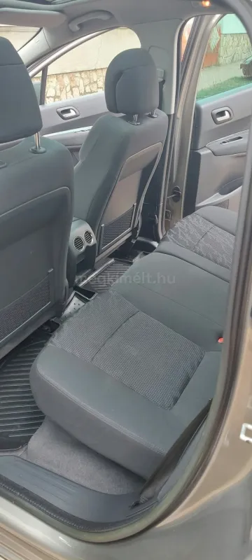 Peugeot 3008 2012