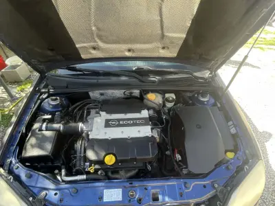 Opel Vectra 2004 (miniatűr)