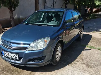 Opel Astra 2008 (miniatűr)