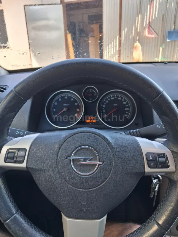 Opel Astra 2008