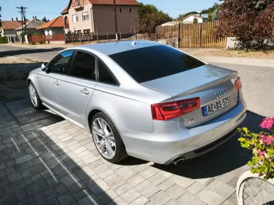 Audi A6 2013 (miniatűr)