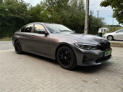 BMW 330 2019 (miniatűr)