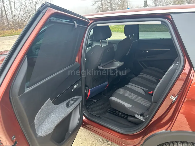 Peugeot 5008 2022