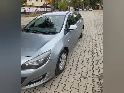 Opel Astra 2012 (miniatűr)