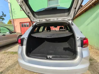 Opel Astra 2020 (miniatűr)