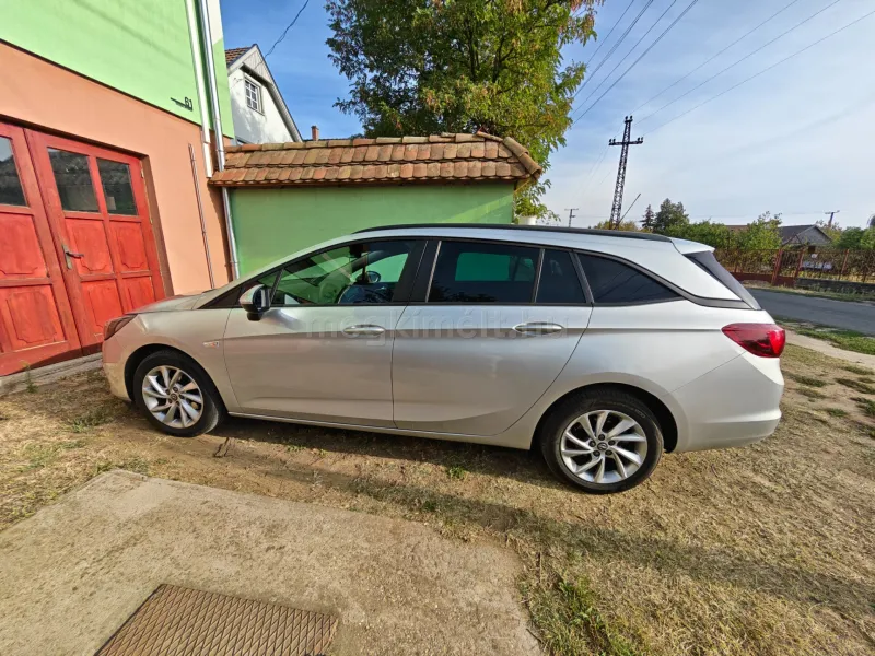 Opel Astra 2020