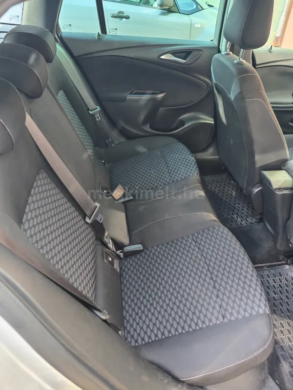 Opel Astra 2020