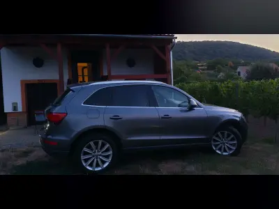 Audi Q5 2015 (miniatűr)