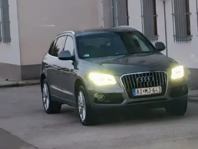 Audi Q5 2015 (miniatűr)